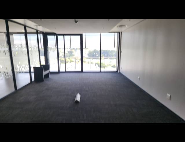 1,679M² OFFICE TO LET IN SOMERSET PARK